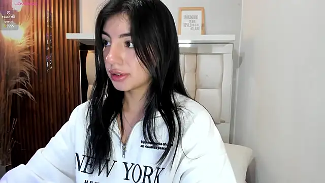 ANTONELLA  ROUSE  online show from December 2024 08:34:01 PM