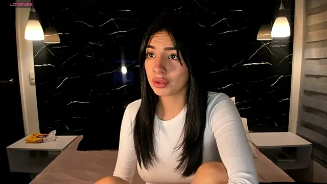 ANTONELLA  ROUSE  online show from December 2024 07:51:02 AM