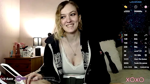 Snapshot of EllieeRose chatting on October 2025 08:19:02 PM EllieeRose online show from October 2025 08:19:02 PM