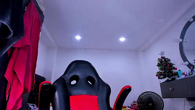 kerlysmith 24 online show from January 2025 07:29:01 PM