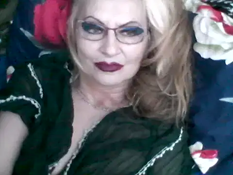 CarlyTreat online show from December 2024 08:11:01 PM