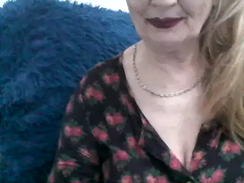 CarlyTreat online show from December 2024 04:14:02 PM