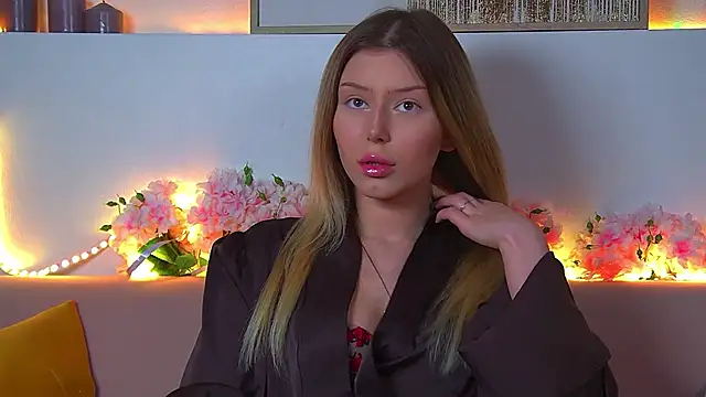 LiliaBianka online show from February 2025 12:43:01 PM