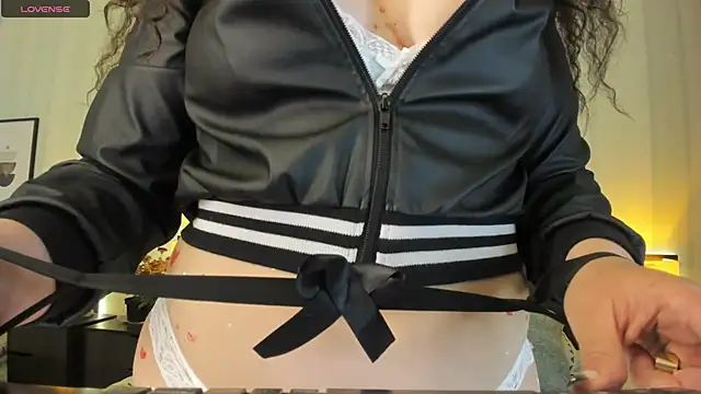 Valeria  soler online show from February 2025 09:21:02 PM