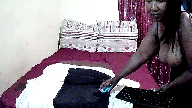 Snapshot of Pinkpussyxx chatting on January 2025 03:59:01 AM Pinkpussyxx online show from January 2025 03:59:01 AM