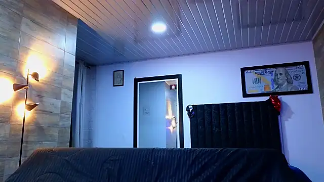 Snapshot of AsmodeoCox chatting on October 2025 11:27:02 PM AsmodeoCox online show from October 2025 11:27:02 PM