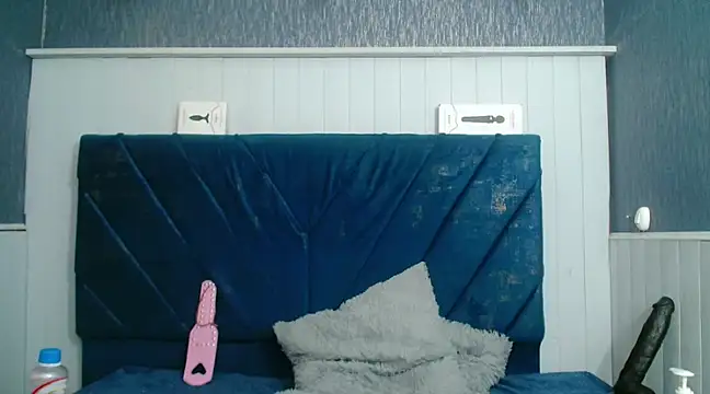 Snapshot of KilyetVera3x chatting on December 2024 06:45:01 AM KilyetVera3x online show from December 2024 06:45:01 AM