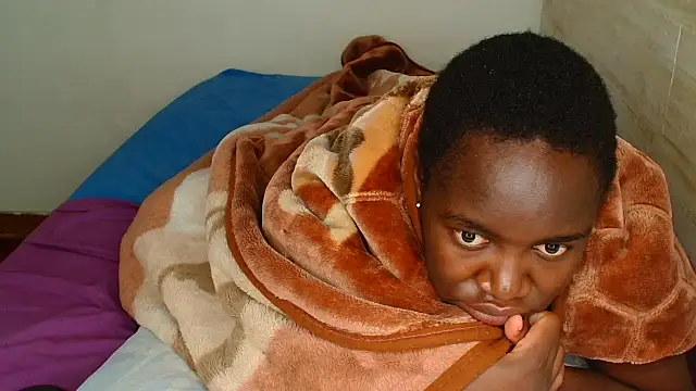 KINKYBLACKDOLL online show from November 2025 05:18:02 AM