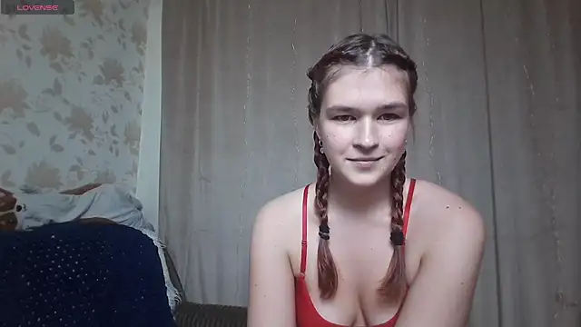 Snapshot of MargoFoxy chatting on October 2025 08:22:02 PM MargoFoxy online show from October 2025 08:22:02 PM