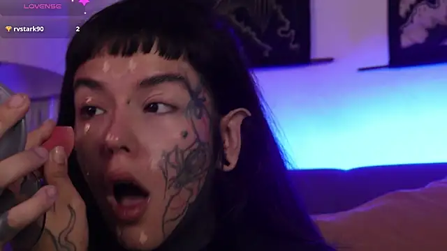 Snapshot of SylveonFox chatting on September 2025 06:18:01 AM SylveonFox online show from September 2025 06:18:01 AM