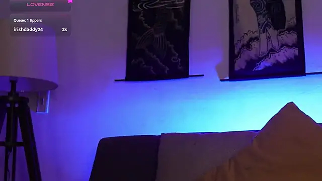 Snapshot of SylveonFox chatting on October 2025 10:07:02 PM SylveonFox online show from October 2025 10:07:02 PM