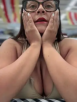 Sol biglips online show from February 2025 01:59:01 PM