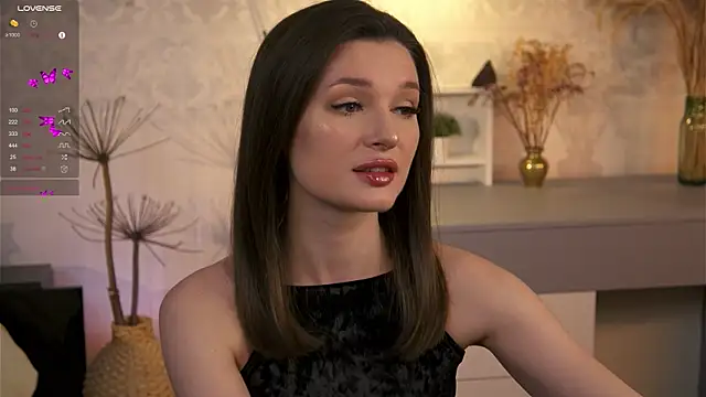 Snapshot of Eva_Golden chatting on January 2025 03:43:01 PM Eva Golden online show from January 2025 03:43:01 PM