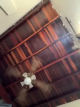 Snapshot of tom_thick chatting on October 2025 09:26:01 PM tom thick online show from October 2025 09:26:01 PM