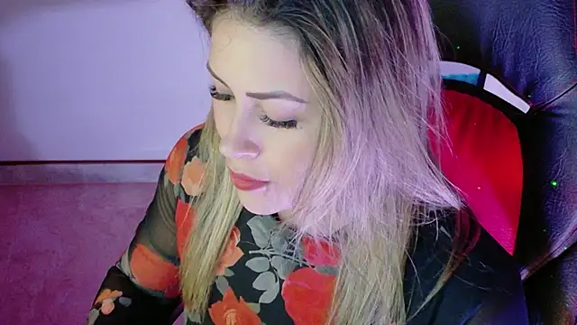 Snapshot of Natalia_Montoya chatting on November 2025 02:10:01 AM Natalia Montoya online show from November 2025 02:10:01 AM