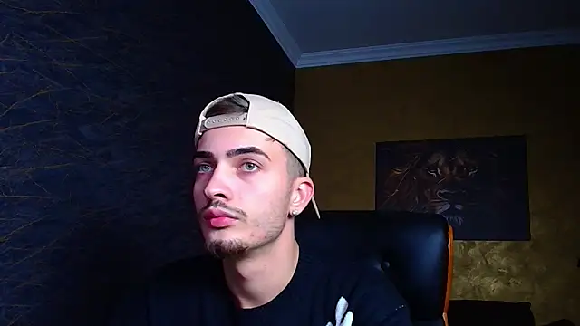 Snapshot of BrandonTate chatting on October 2025 12:02:02 PM BrandonTate online show from October 2025 12:02:02 PM