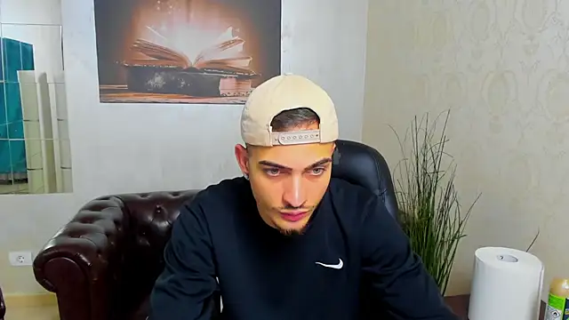 Snapshot of BrandonTate chatting on October 2025 06:13:02 AM BrandonTate online show from October 2025 06:13:02 AM