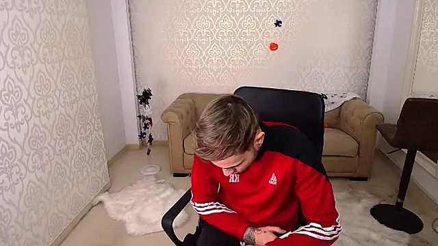 Snapshot of BrandonTate chatting on October 2025 10:49:01 AM BrandonTate online show from October 2025 10:49:01 AM