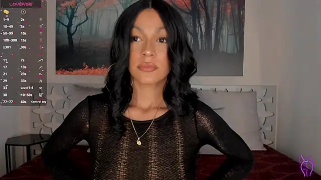 Snapshot of LunaRuso chatting on March 2025 11:03:02 PM LunaRuso online show from March 2025 11:03:02 PM