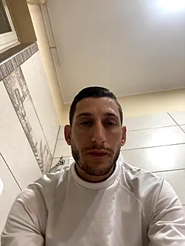 Gionnytav online show from October 2025 03:40:02 AM