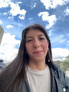 Snapshot of Megannklein chatting on October 2025 03:12:01 PM Megannklein online show from October 2025 03:12:01 PM