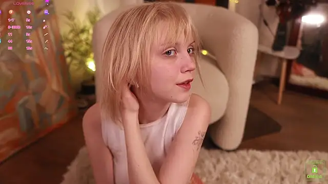 Snapshot of electric_babe chatting on February 2025 02:49:01 PM electric babe online show from February 2025 02:49:01 PM