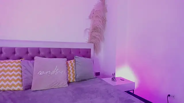 Emelyy Carter online show from February 2025 07:42:01 PM