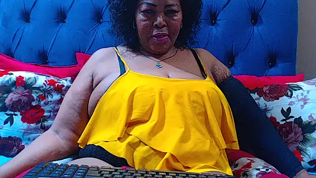 Snapshot of ebonycandy10 chatting on October 2025 06:42:02 PM ebonycandy10 online show from October 2025 06:42:02 PM