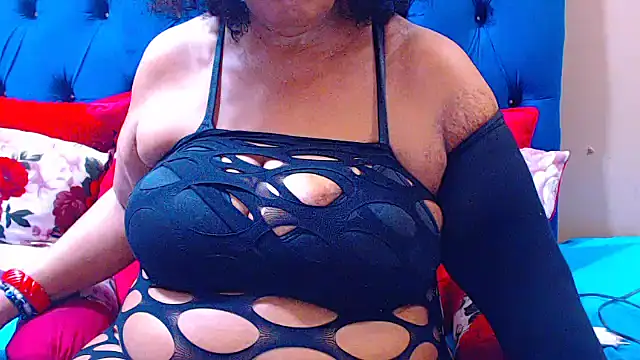 Snapshot of ebonycandy10 chatting on October 2025 04:24:01 AM ebonycandy10 online show from October 2025 04:24:01 AM