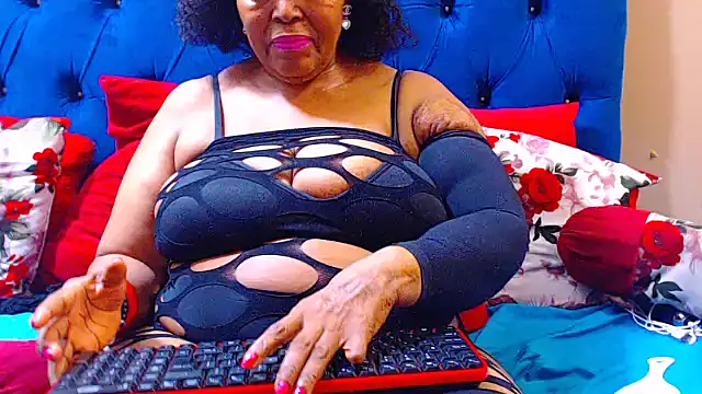 Snapshot of ebonycandy10 chatting on October 2025 07:03:02 AM ebonycandy10 online show from October 2025 07:03:02 AM