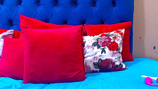 Snapshot of ebonycandy10 chatting on November 2025 05:17:01 AM ebonycandy10 online show from November 2025 05:17:01 AM