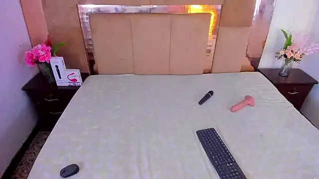 LizBrook online show from October 2025 07:13:02 PM