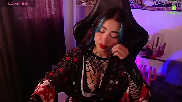 Snapshot of sweetcoralinee chatting on October 2025 10:16:01 PM sweetcoralinee online show from October 2025 10:16:01 PM