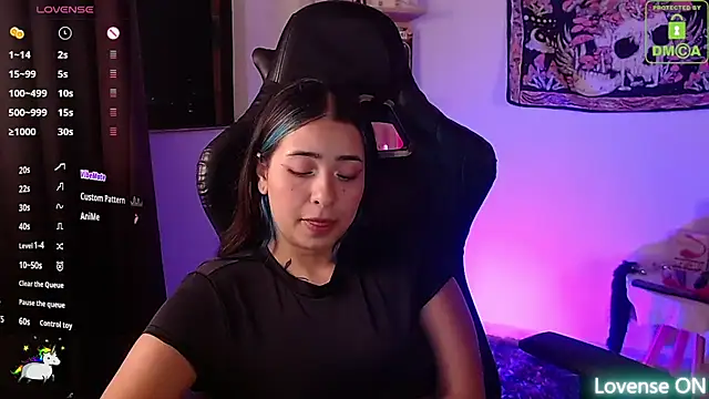 Snapshot of sweetcoralinee chatting on October 2025 03:28:01 AM sweetcoralinee online show from October 2025 03:28:01 AM