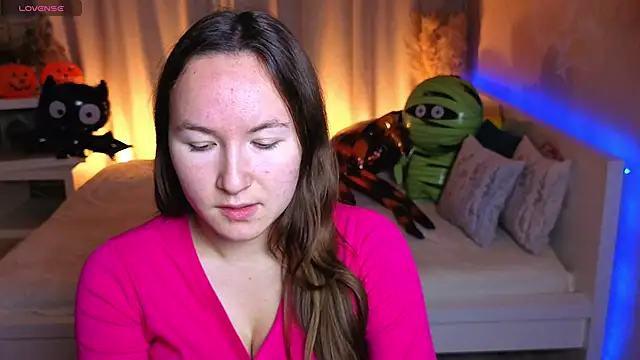 Little doll meow online show from October 2025 02:48:02 AM