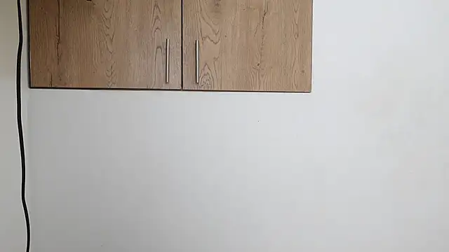 khloe kaczka  online show from January 2025 01:24:01 PM