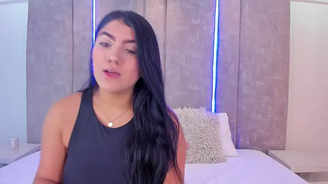 Snapshot of PaulinaDuarte chatting on February 2025 11:42:01 AM PaulinaDuarte online show from February 2025 11:42:01 AM