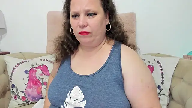 Snapshot of KarolineJoyy chatting on October 2025 07:24:01 PM KarolineJoyy online show from October 2025 07:24:01 PM