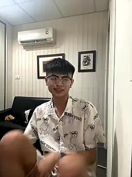 mumuowl online show from September 2025 04:29:02 PM