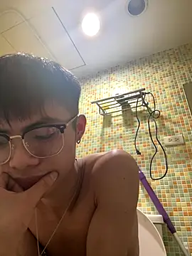 mumuowl online show from September 2025 05:58:01 PM