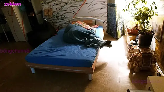 Snapshot of BongChannel chatting on January 2025 11:59:01 AM BongChannel online show from January 2025 11:59:01 AM