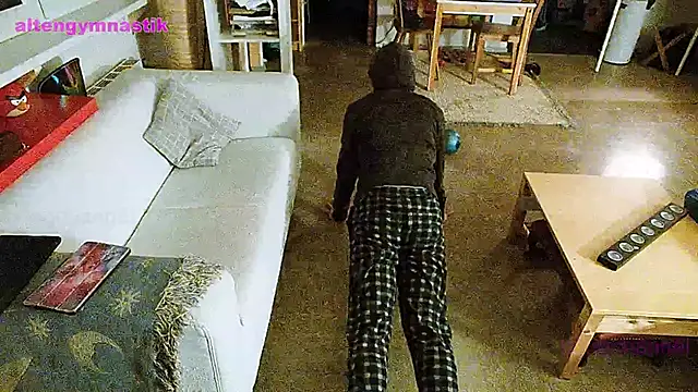 Snapshot of BongChannel chatting on January 2025 07:11:01 PM BongChannel online show from January 2025 07:11:01 PM