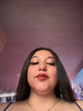 Snapshot of Kym_Owens chatting on October 2025 03:58:01 PM Kym Owens online show from October 2025 03:58:01 PM