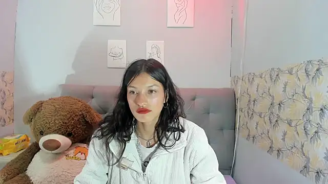 Emma-Wilson online show from January 2025 04:25:02 AM