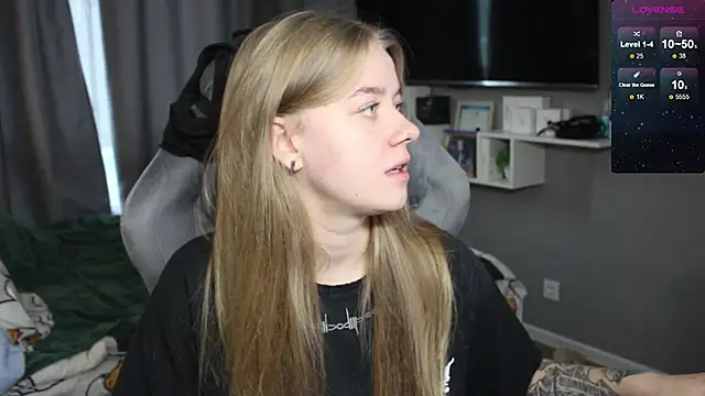 candy maggie online show from December 2024 12:05:02 PM