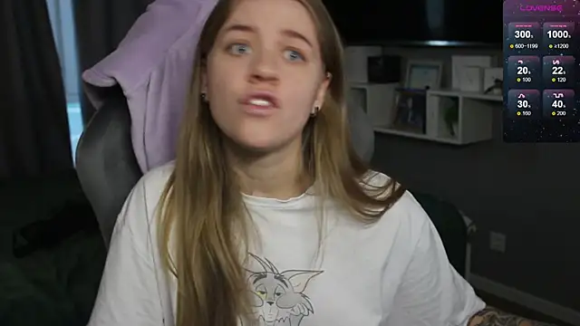 candy maggie online show from December 2024 12:33:02 PM