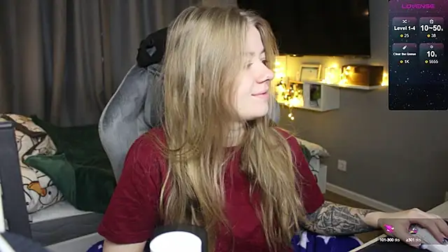 candy maggie online show from December 2024 09:09:02 AM