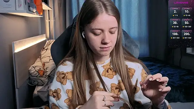 candy maggie online show from March 2025 01:07:02 PM