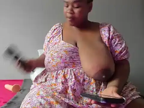 ThickLeeyanaX online show from December 2024 03:44:01 PM