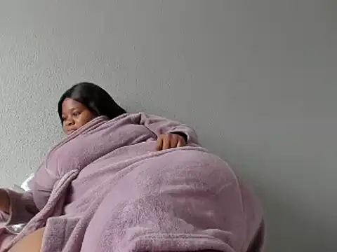 ThickLeeyanaX online show from January 2025 01:41:02 PM